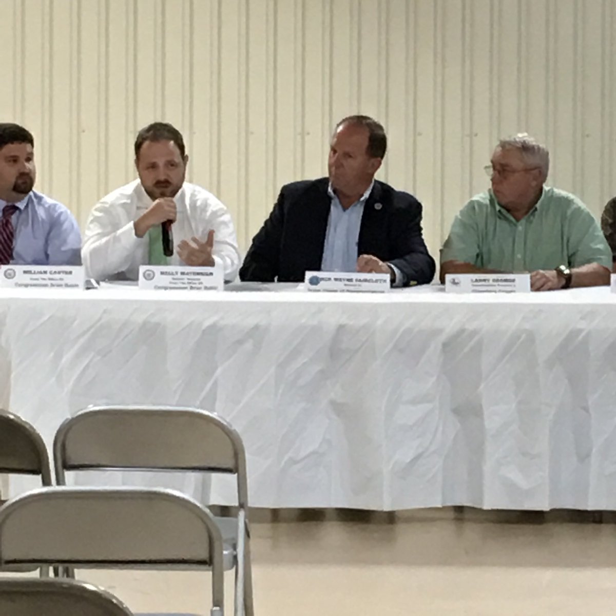 WayneFaircloth's tweet photo. Chambers county Harvey recovery meeting with all Federal agencies-  Hosted by County Judge Jimmy Sylvia https://t.co/rrnbT6E4c2