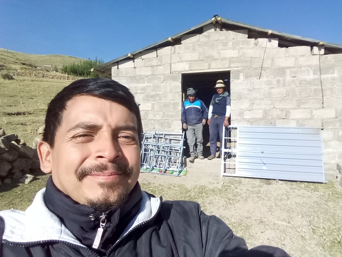 Filia de Lahuani, pronto a estrenar ventanas y puertas, por la gracia de Dios. <a href="/miltoncueva771/">Milton Cueva</a> <a href="/josuellempen/">Josué Llempén</a> <a href="/EDINSONVASQUEZ/">Edinson Vasquez</a>