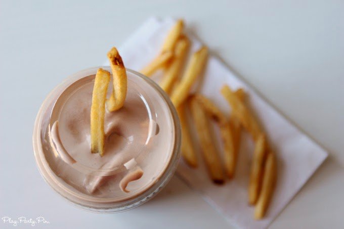 ssuclippercard's tweet photo. A frosty and fries is tasty at any time of day. Go ahead, get some food from Wendy's on Lafayette St. - They're open until 1AM! #ClipperCash https://t.co/kZ3nfug0JO