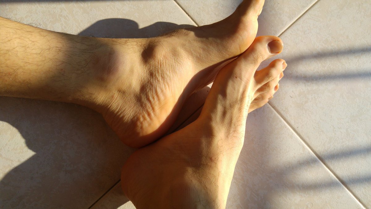 CashmasterBoy's tweet photo. #feetworship #feetofinstagram #feetnation #feetlove #feetbrazil #fagdom #cashdom #feetfetishworld #feetstagram #feetworld #feetslave #feet https://t.co/bofICqOy07