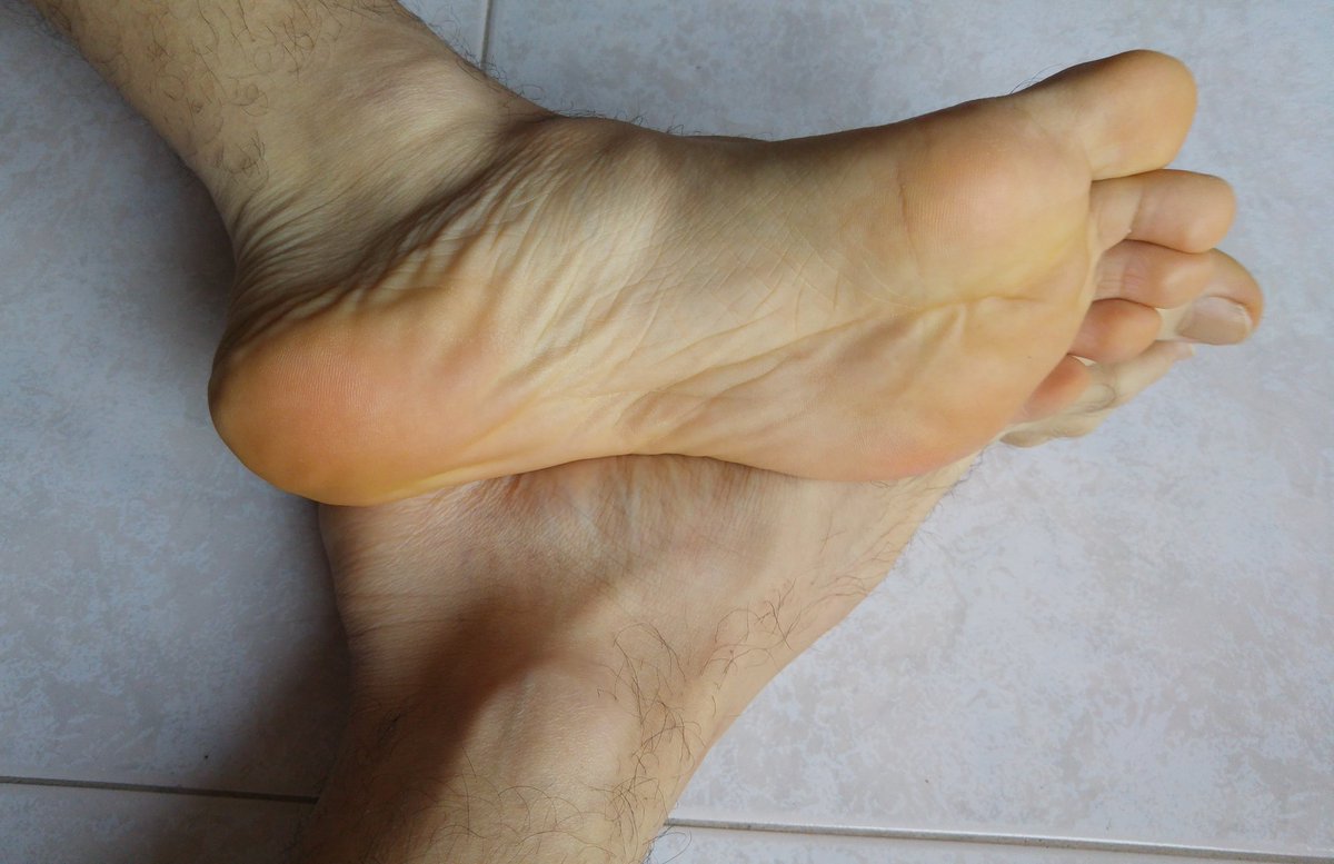 CashmasterBoy's tweet photo. #feetworship #feetofinstagram #feetnation #feetlove #feetbrazil #fagdom #cashdom #feetfetishworld #feetstagram #feetworld #feetslave #feet https://t.co/NDxe6p3TP5