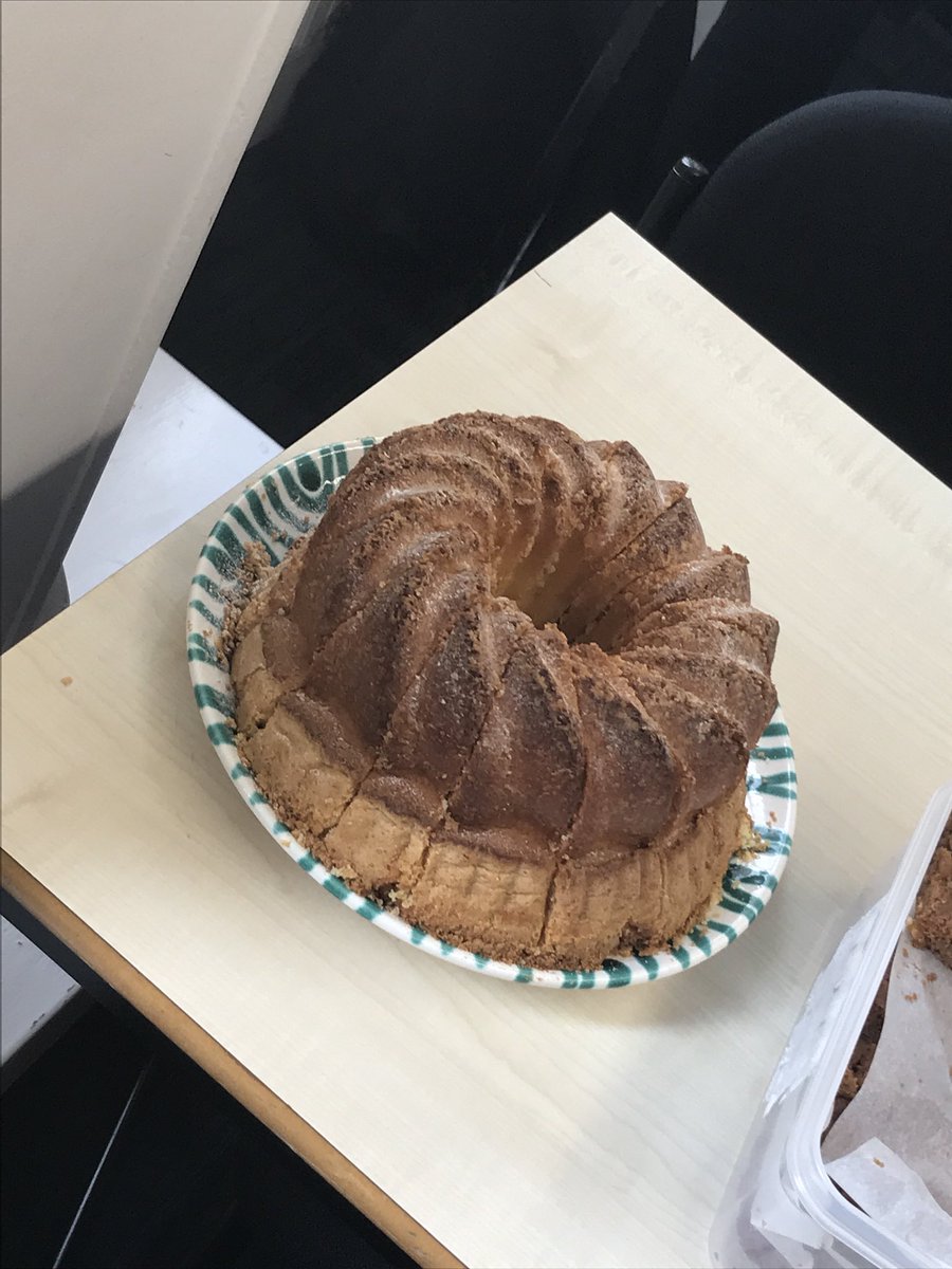 Austrian Eggnog. Pre-silced. Light, moist, and the hole in the middle is strong evidence that yes, this is not Anna’s 1st time baking. 8/10.