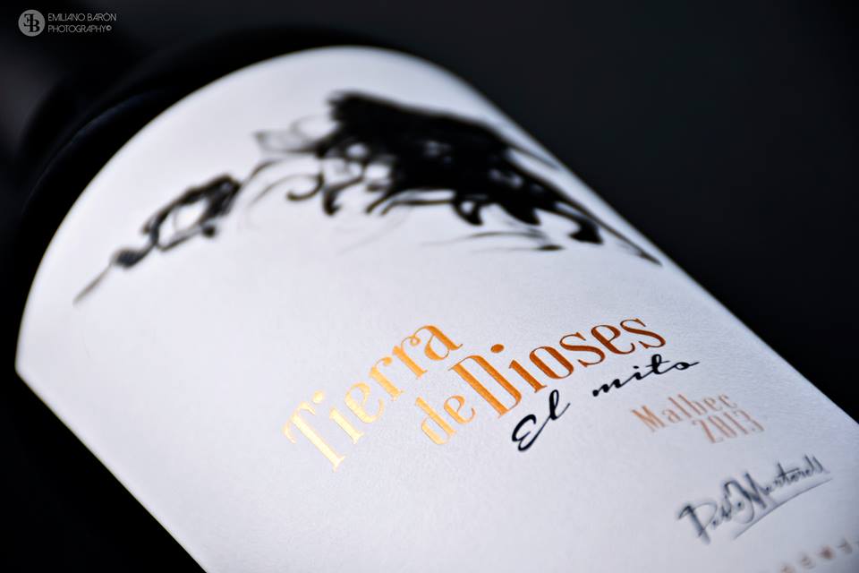 Tierra de Dioses es la línea de vinos de autor de <a href="/martorellwine/">Pablo Martorell</a> 

#Mito #Bravo #Único

Foto: Emiliano Barón - EB Art &amp; Photography