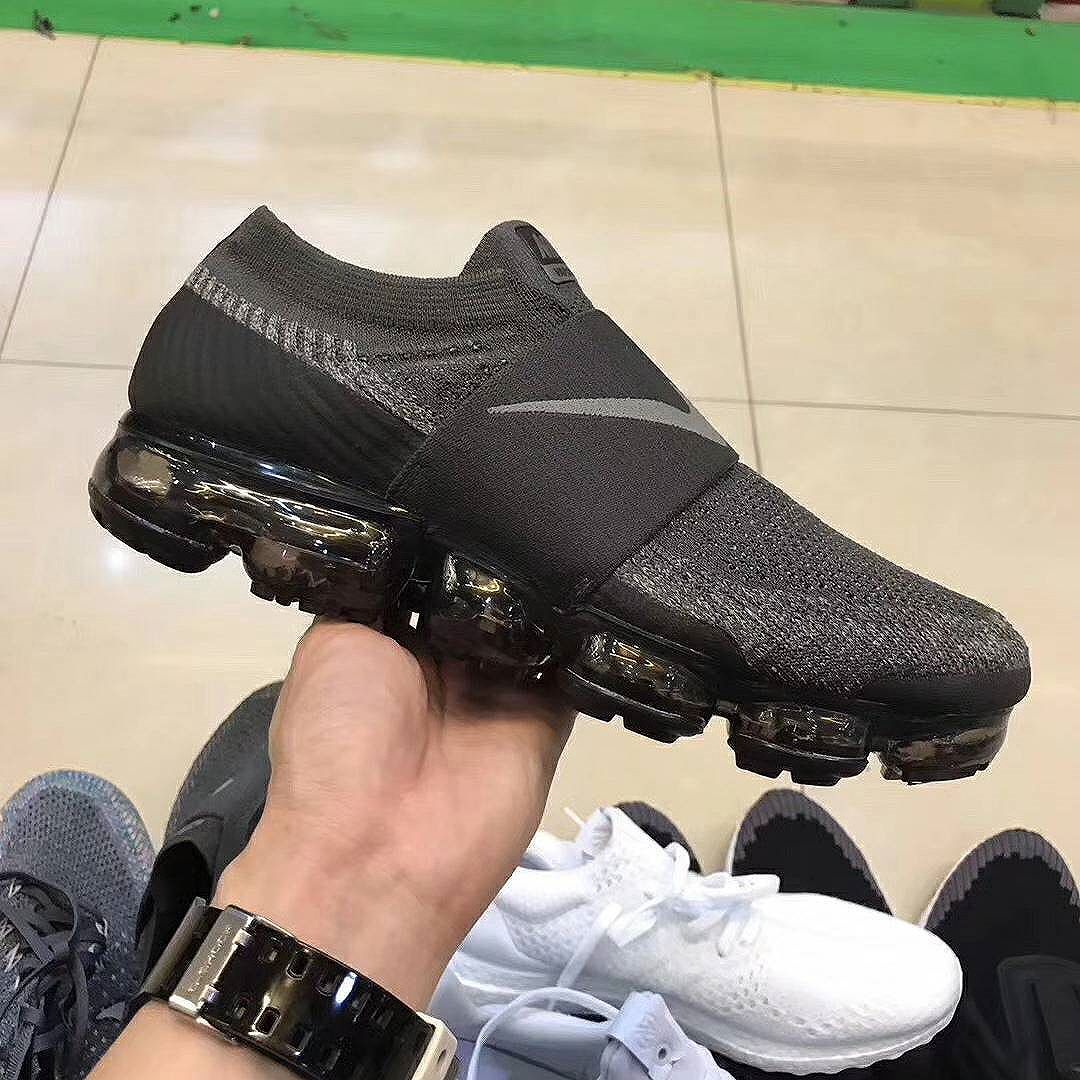 wubnan's tweet photo. 新Vapmax  laceless  42  原標墊 https://t.co/Voz9b3stlu
