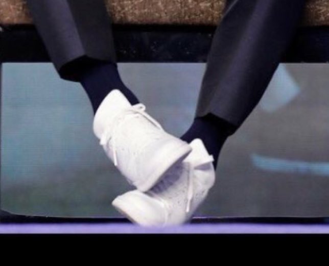 NOT_MOTD's tweet photo. You know a mans rich when he's stepping on his own white shoes 😂 https://t.co/H43xyDnK9N