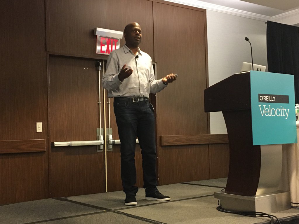 “It’s 2017: you should know Linux; if you use Mac, you should know Linux; if you run Linux, learn Windows.” <a href="/bryanl/">Bryan Liles</a> #velocityconf