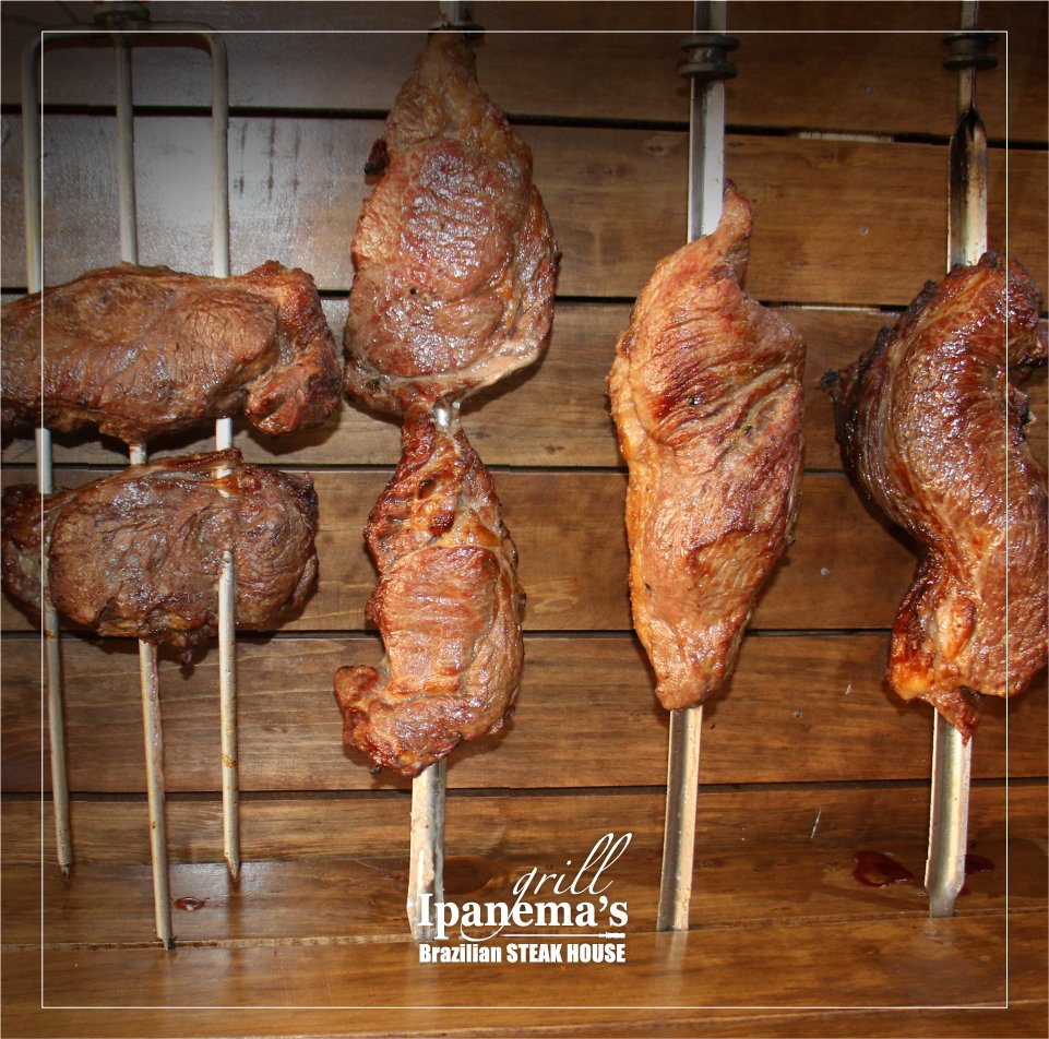 IpanemasGrill's tweet photo. En #IpanemasGrill tenemos diez años preparando las mejores espadas brasileñas de Playa del Carmen.

¿No nos crees?
¡Ven a probarlas! https://t.co/ohsiKLLTVb
