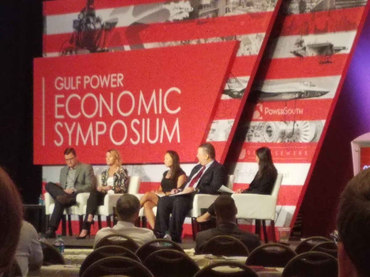 AndraCornelius's tweet photo. Site Selectors panel: Apprenticeships are important! Middle skill jobs and the perceptions about them need to change. #NWFLforward #oneNWFL https://t.co/PNyRo0Q2Dn
