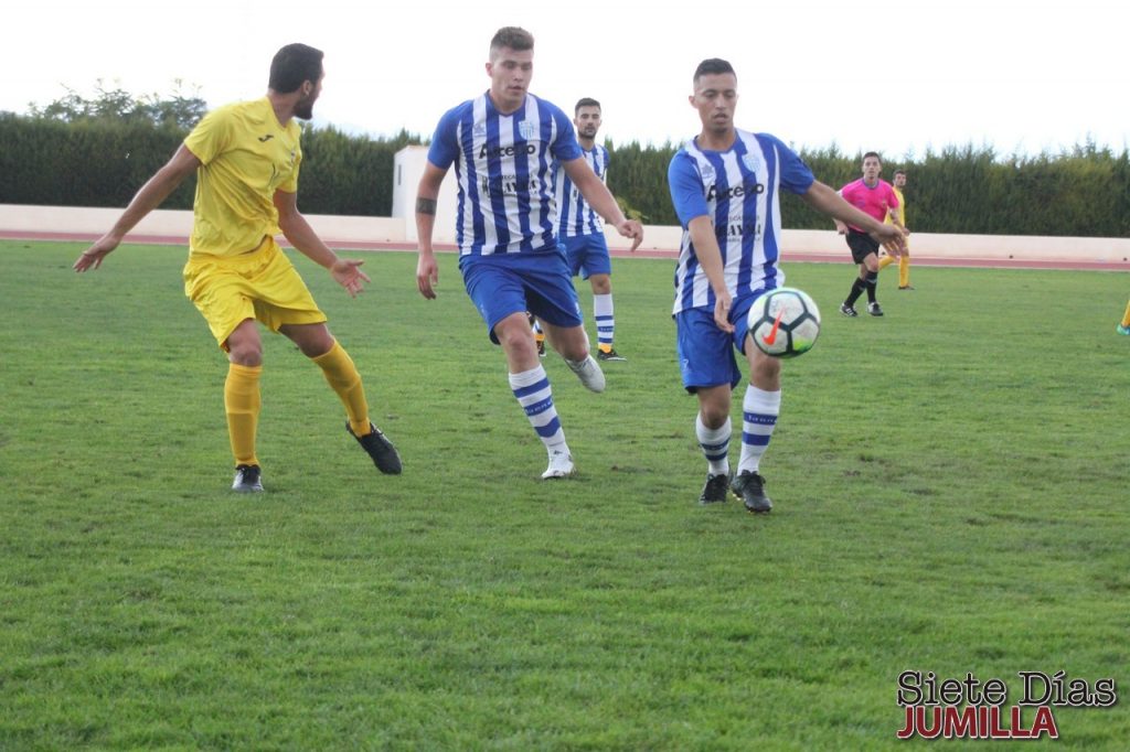 El Jumilla CD sufre las consecuencias de un mal arbitraje - sietediasjumilla.es/jumilla-cd-suf…