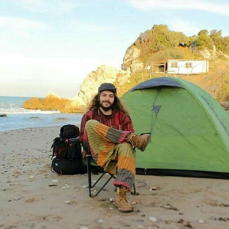 Ozan Kadüker: "10.000 İnsanla Çay" projesiyle gezmeye devam eden ve 1500’e yakın insan tanıyan Kökarttı’nın hedefi 198 ülke.