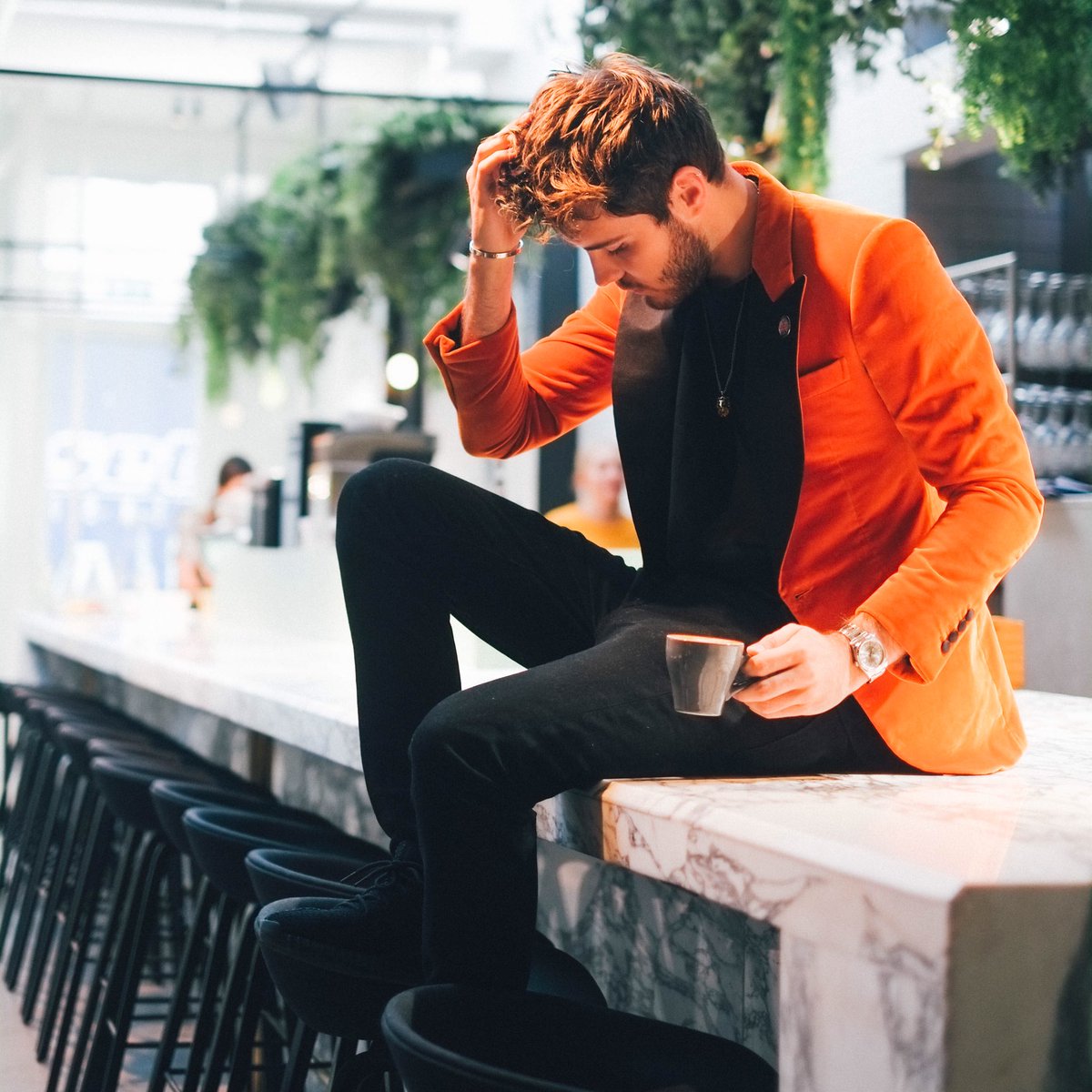 AlfieDeyes's tweet photo. #OrangeJacketChallenge https://t.co/zsX1IeXfDY