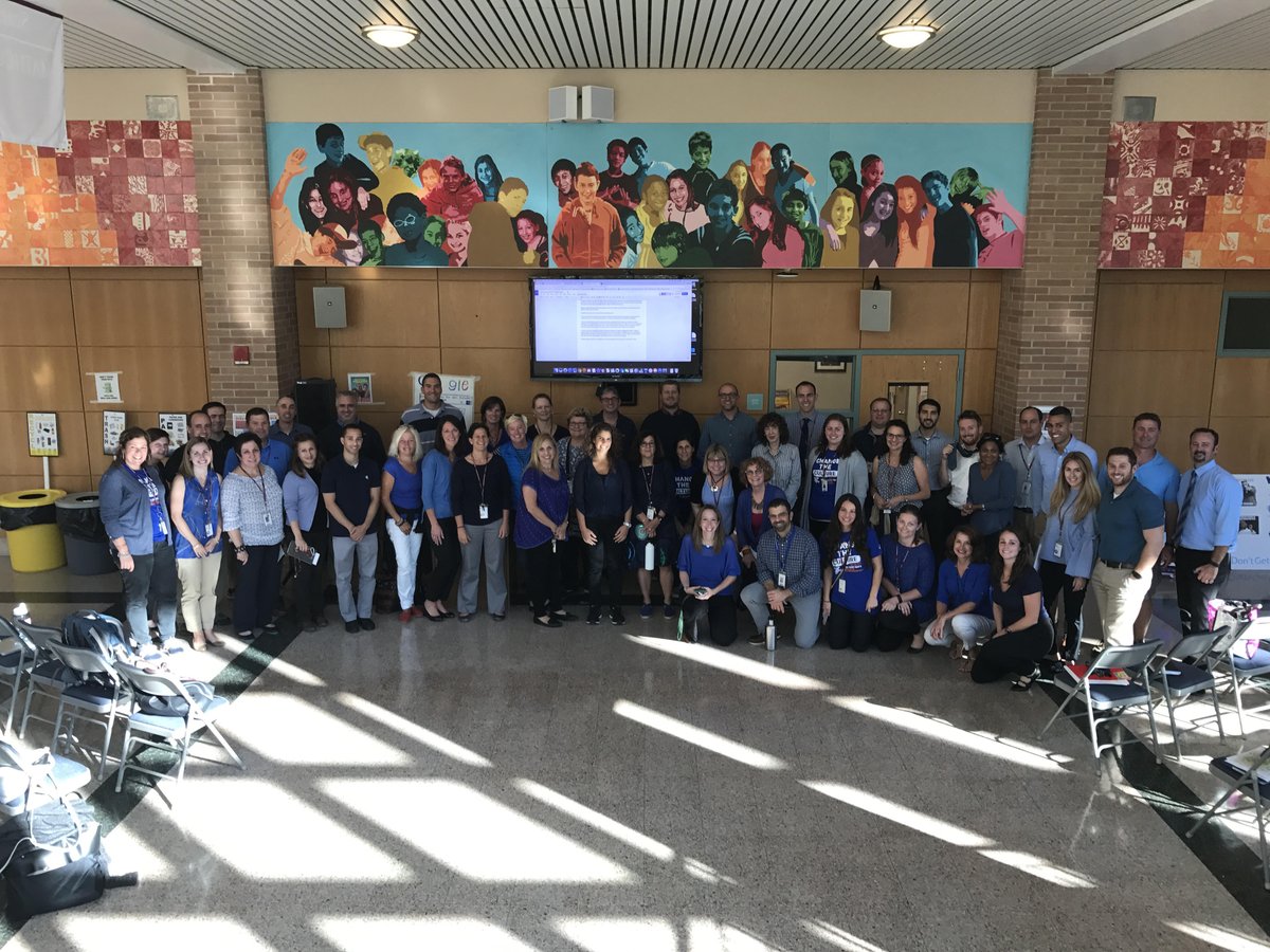 ms_forray's tweet photo. Teachers show their support! STOMP OUT BULLYING @HealthinMiddle #scarsdalemspride https://t.co/UtnqKMaynp
