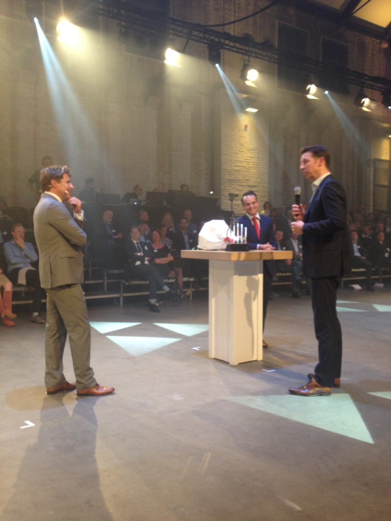 AnneSlaats's tweet photo. Yes, Tijn van Elderen Entrepeneur of the year! #eoynl https://t.co/urqnbeRixd