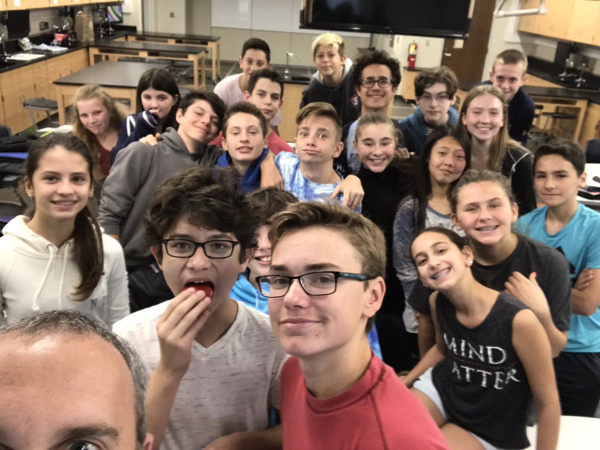 bbbullis's tweet photo. Excited to sub in @gneuses team fusion class today!  @109Caruso #engage109 https://t.co/J9oCqsHxPz