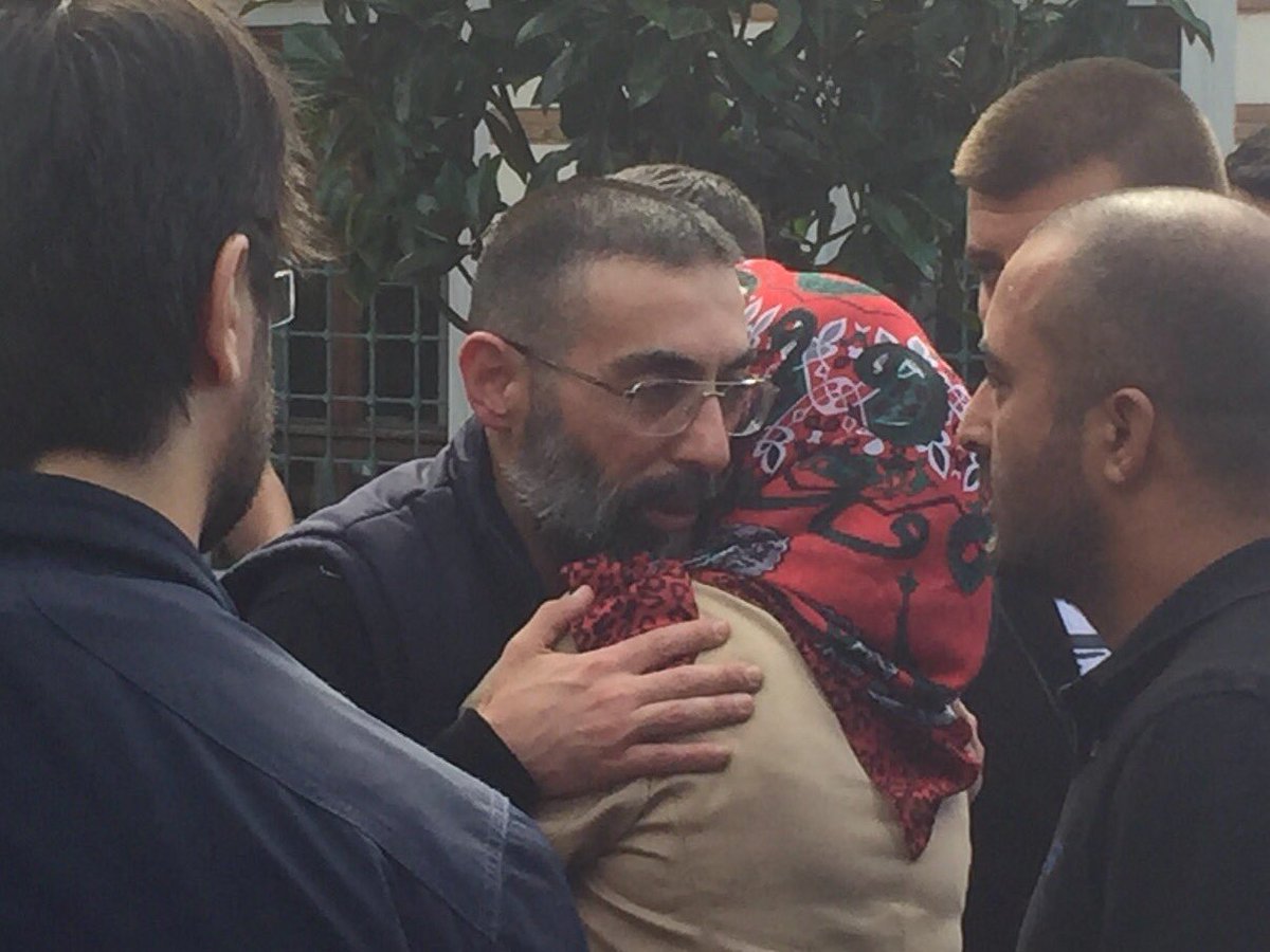 Bugün elleriyle babasını toprağa gömen Can Özbilen'in hikâyesinden bahsedeyim kısaca. "Adalet"ten yoksunluğun yol açtığı acının hikâyesi...