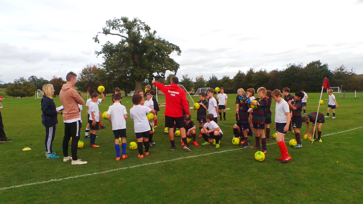 BWPSport's tweet image. Great to have Markyate school over for a festival of football. #skillsdrillsandtricks #smallsidedgames  #hubschool @isfafootball