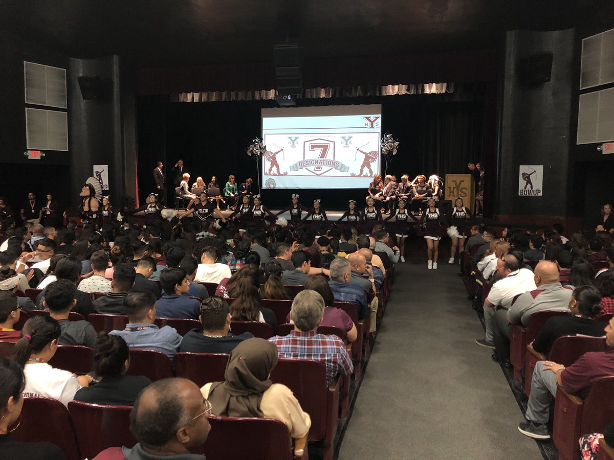 AmyAlarcon23's tweet photo. Celebrating our teachers and students success! @YsletaHS is the only high school in @YsletaISD to earn all 7 Designations from TEA! https://t.co/BcE7sR91N6