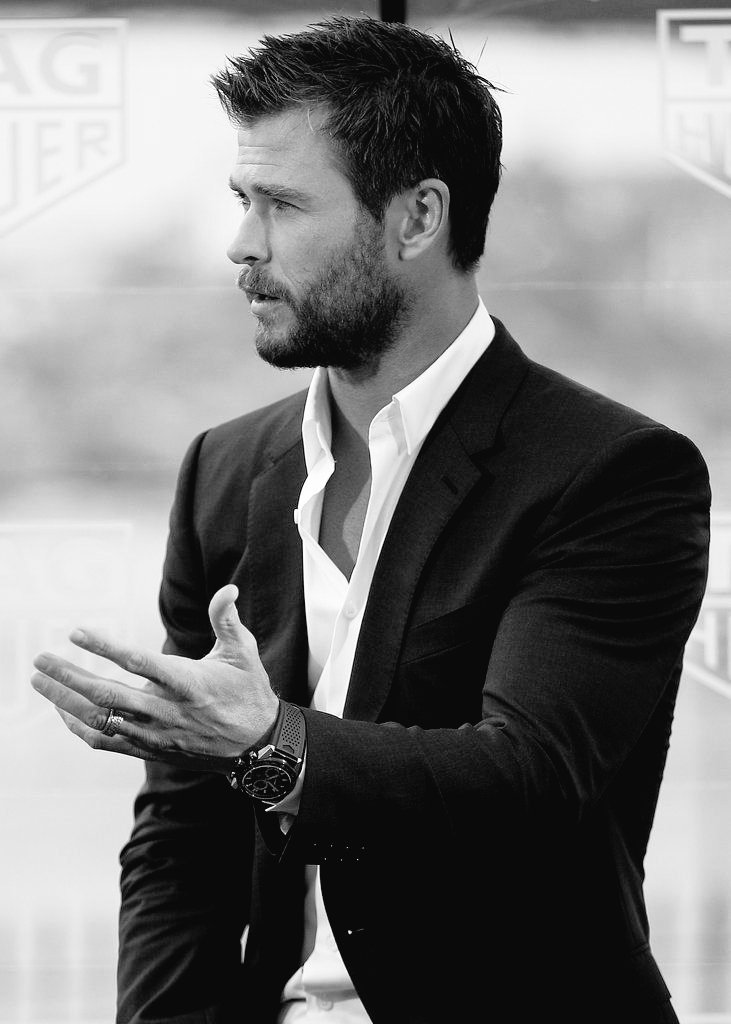 actors_pics's tweet photo. chris hemsworth to bless you https://t.co/bx5XP0fRF5