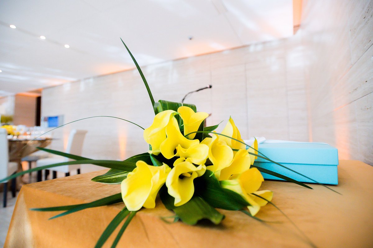 meshintl's tweet photo. Gotta love these yellow calla lilies #meshintl #eventplanning #loveflowers #yellow #callalily https://t.co/j4TnL7MnuX