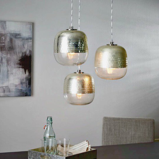 kalanicut's tweet photo. Selling three of these West Elm #pendantlights. DM me for more info. #westelm#homedecor #forsale https://t.co/4EkyQY8BfH https://t.co/5PqMmAv31X