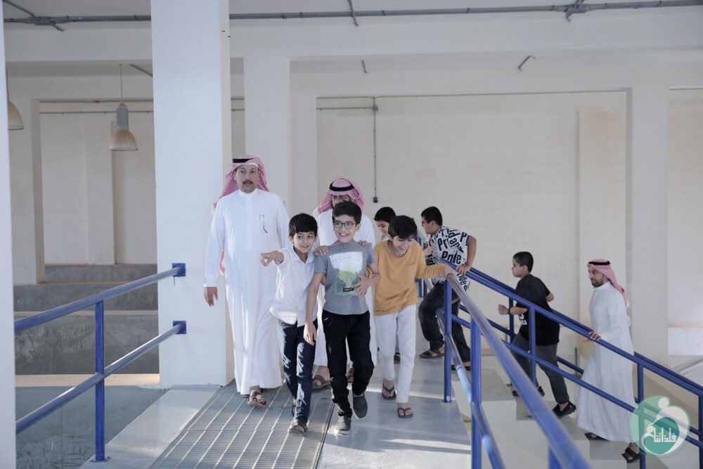 flathatna's tweet image. 1️⃣ اقام #نادي_فلذاتنا زيارة لمحطة تنقية المياه في محافظة المذنب لطلاب المرحلة الإبتدائية و المتوسط