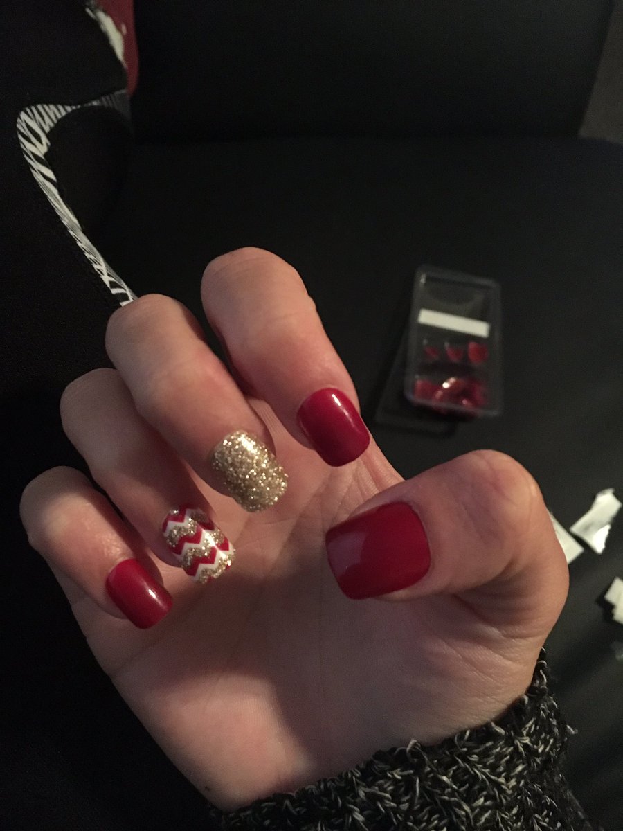 wheatherrr's tweet image. Holy cow, so cute and so easy!! @UTimPRESS @impressmanicure #SmokeyimPRESS #imPRESSmoments