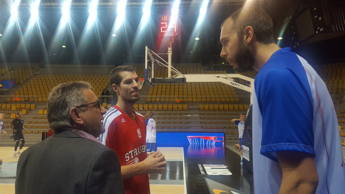 #ProA Retrouvailles <a href="/bomanloubard13/">romain duport</a> - <a href="/leloupjeremy/">Jeremy LELOUP</a> avant le match @CCRBASKET <a href="/sigstrasbourg/">SIG Strasbourg</a> @UnionArdennais