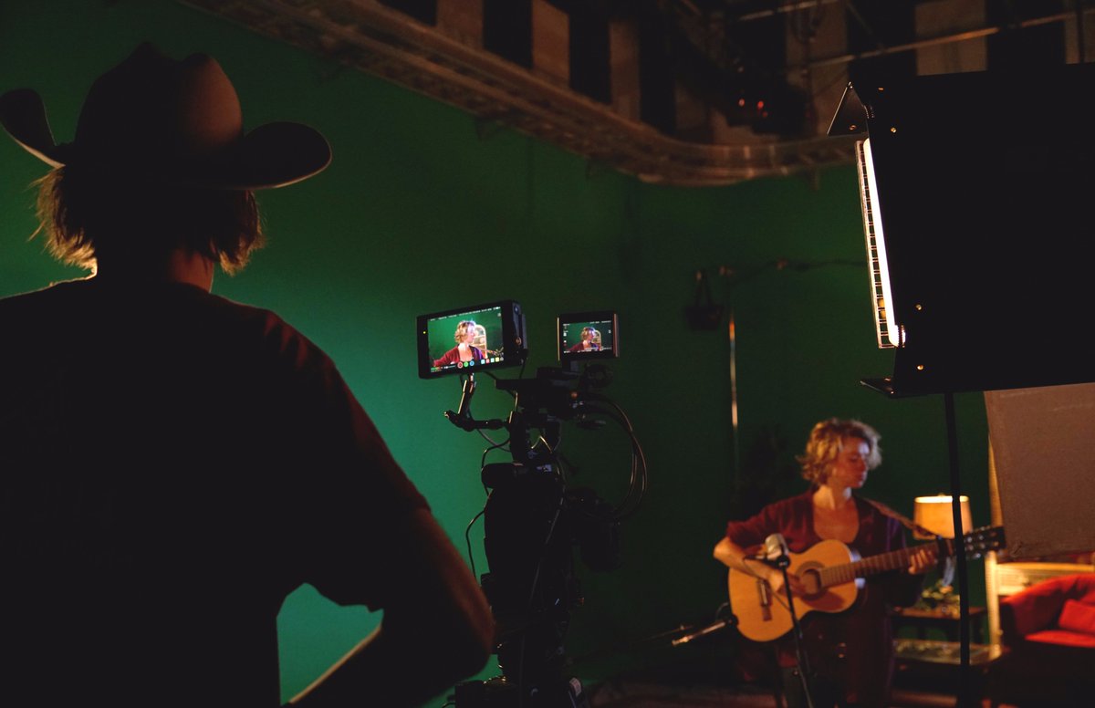 SenecaMedia's tweet photo. This catchy tune is stuck in our heads and we love it! Video filmed by 3rd semester #RTVT students 🎤📽 https://t.co/PSEs0l2vgy https://t.co/3Vftv99INM