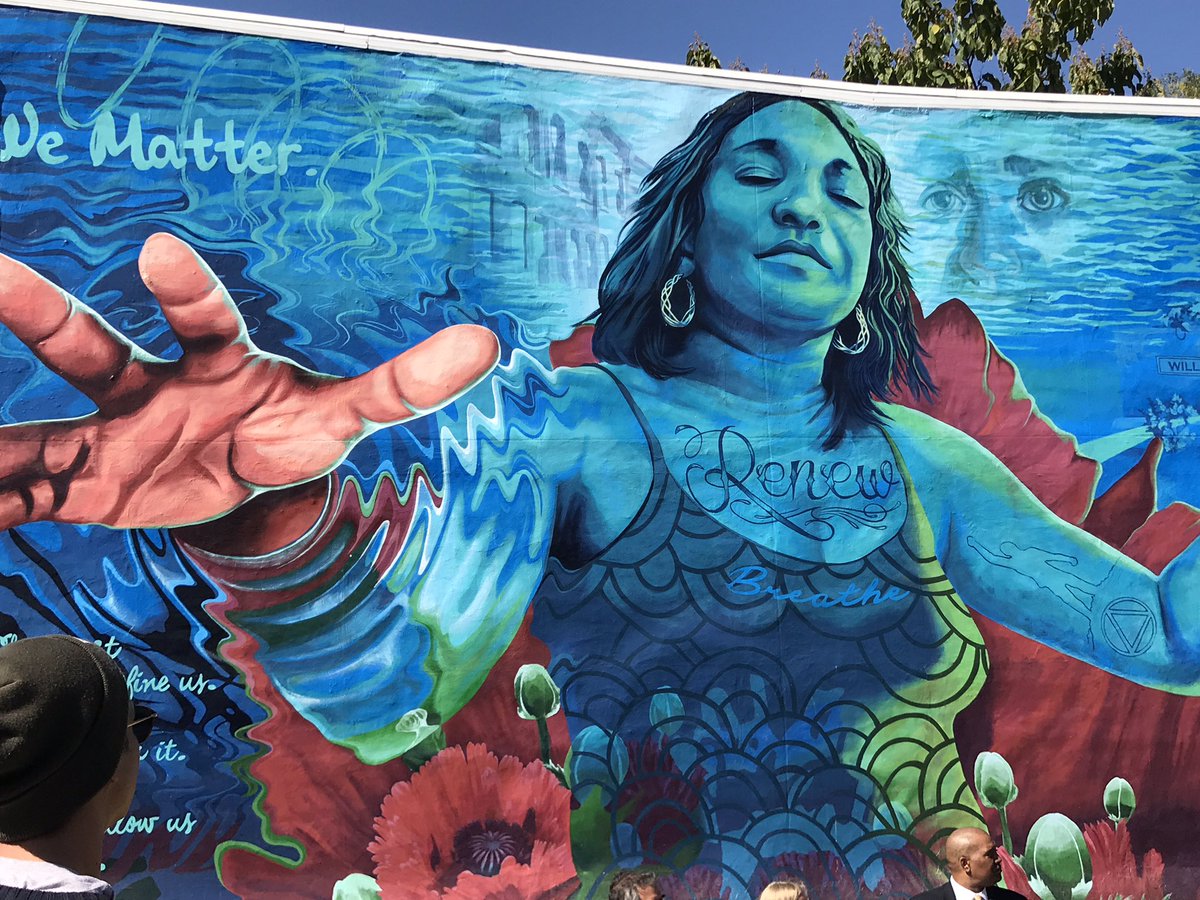 CBSD_PHL's tweet photo. Dedicated mural to all those who were lost due to overdose- Erik Okdeh @muralarts @ArthurCEvans @DavidTJones5 @dbhids https://t.co/cVWwHpRlw3