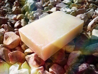 MutinySoaps's tweet image. Try our fantastic Grapefruit &amp;amp; Lime Shampoo bar, leaves your hair sparkly clean, soft &amp;amp; shiny! Also 100% natural &amp;amp; kind to the environment!
