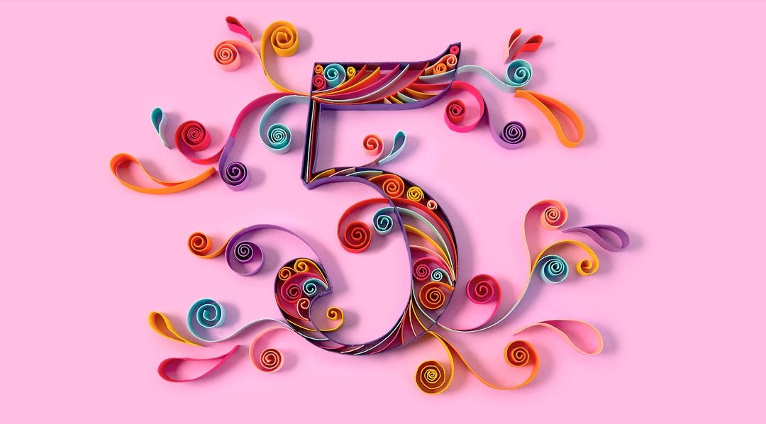 | Twitter anniversary !!
I don't know the exactly date but Twitter says I am now here since 5 years as Ayame, yay!

#TwitterAnniversary