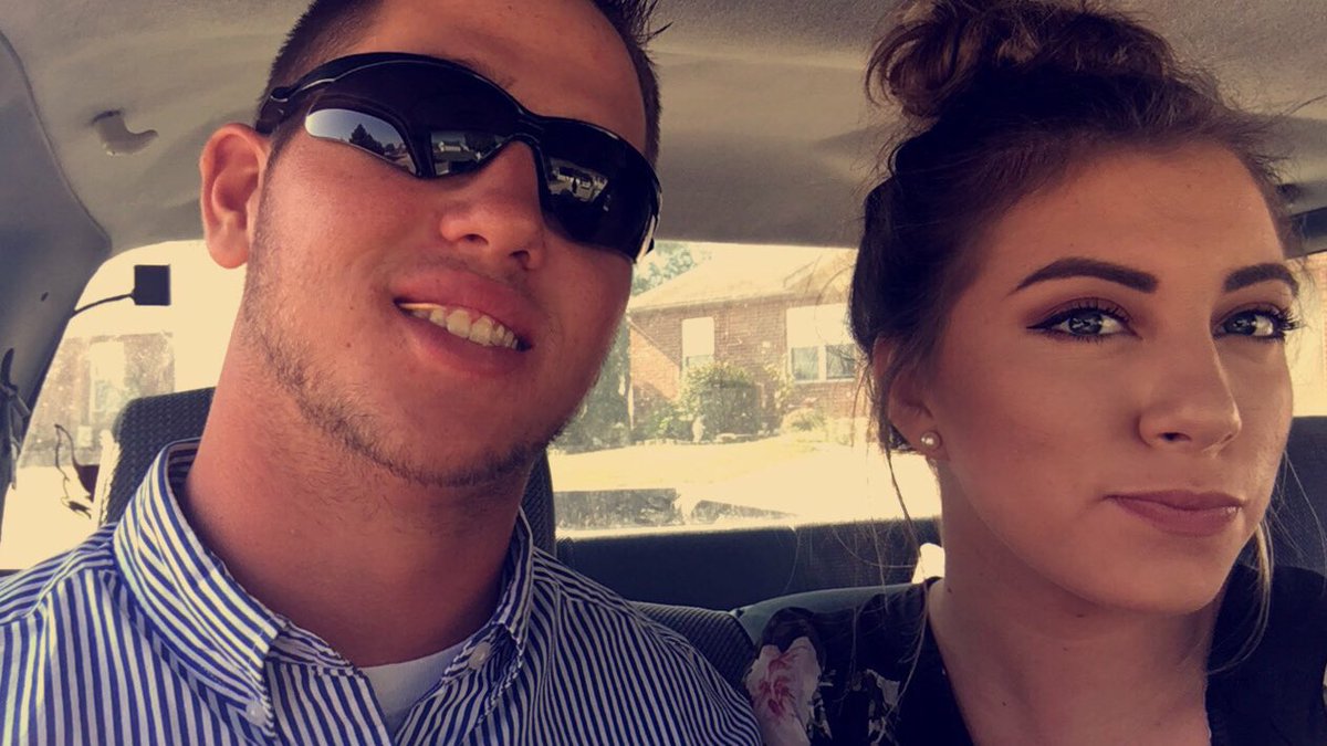 EmmaKloepp's tweet photo. Happy #nationalboyfrienday to this guy, i love ya sugar https://t.co/mKPokAA3Dm