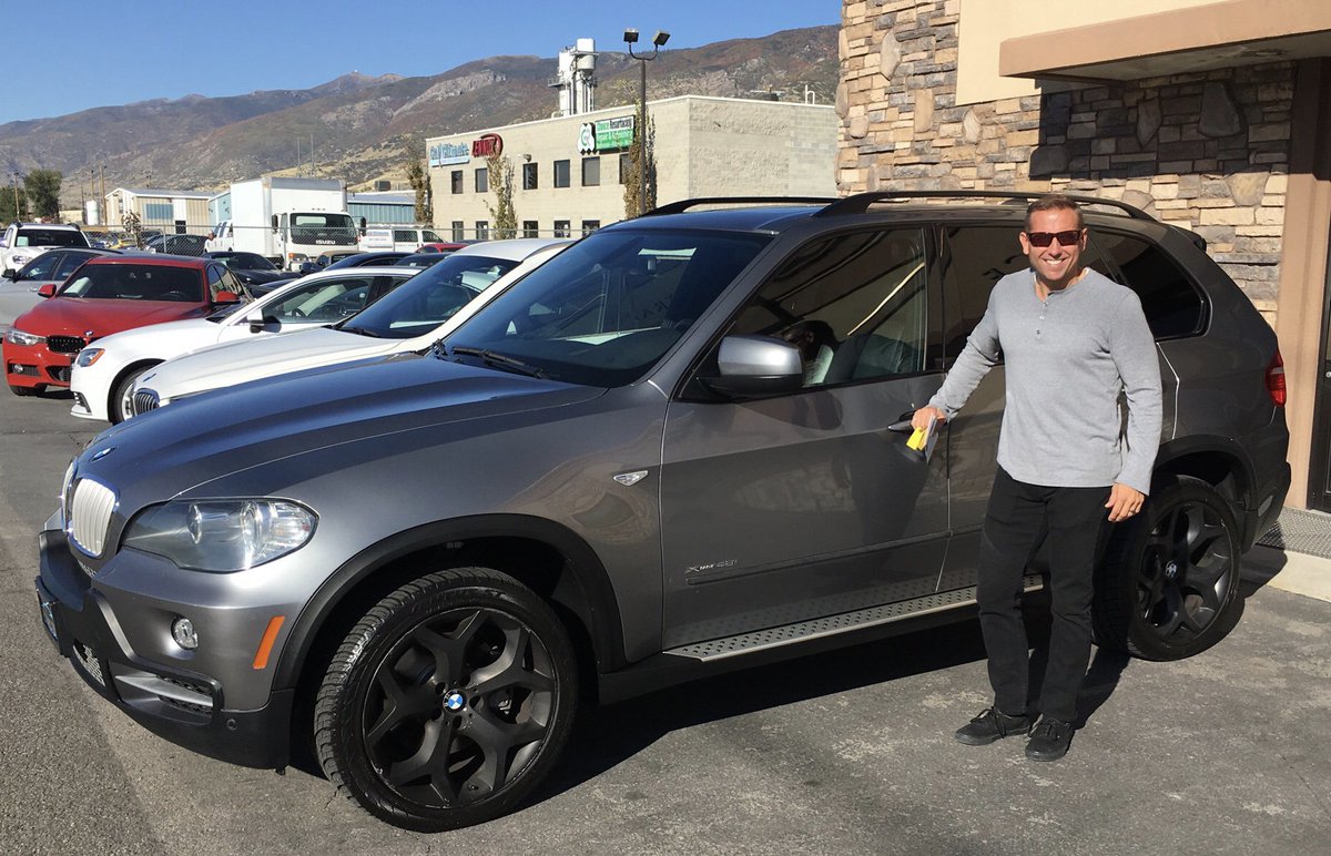 SAGutah's tweet photo. 2009 BMW X5 xDrive48i! Thank you for your continued business, Johnson family! #HappyCustomers #SpecialtiesAuto #BMW #X5 #xDrive48i https://t.co/Z5AZQu99UR