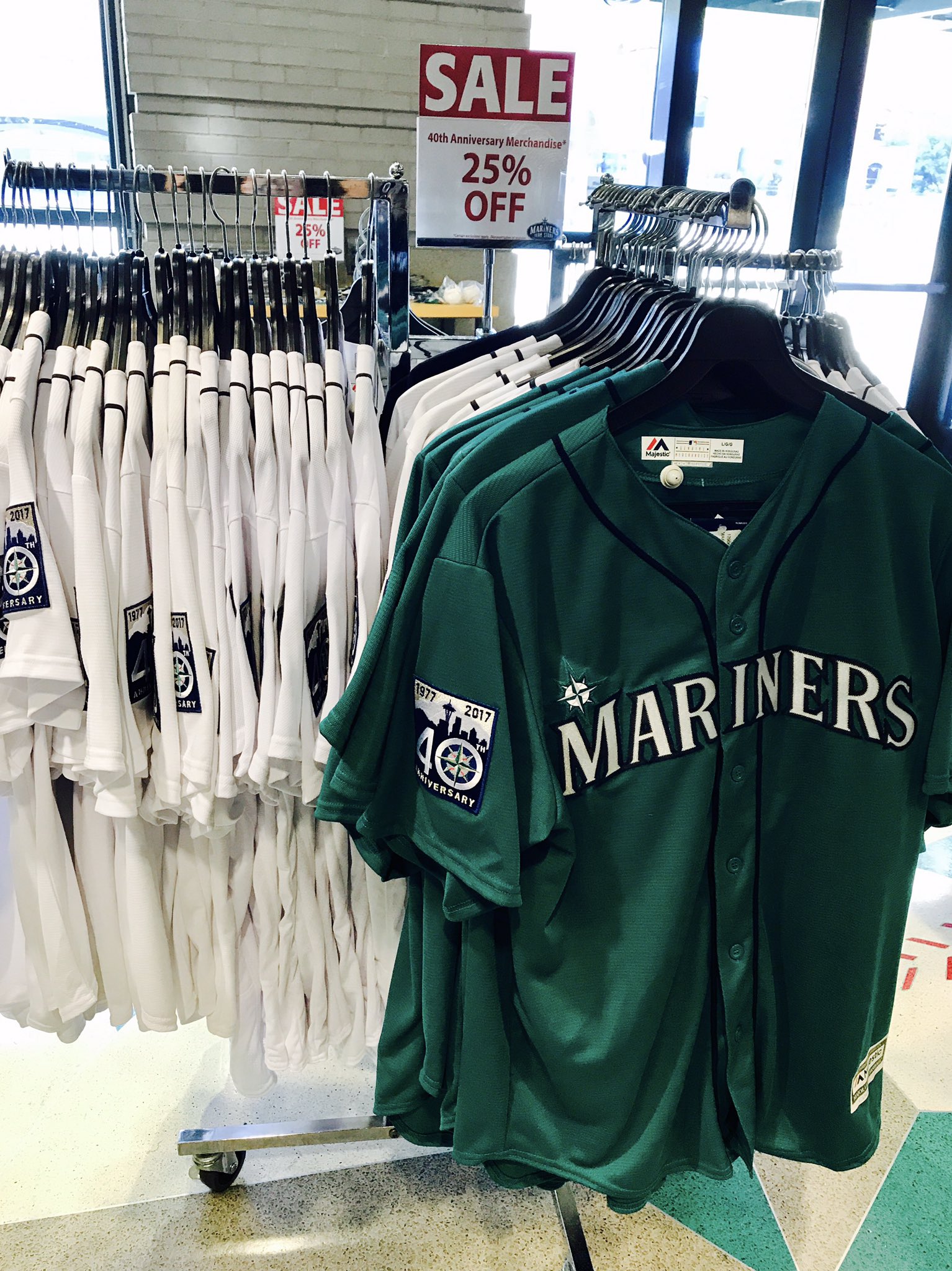 Mariners Team Store on Twitter "25 off select 40th anniversary merchandise at all Team Store