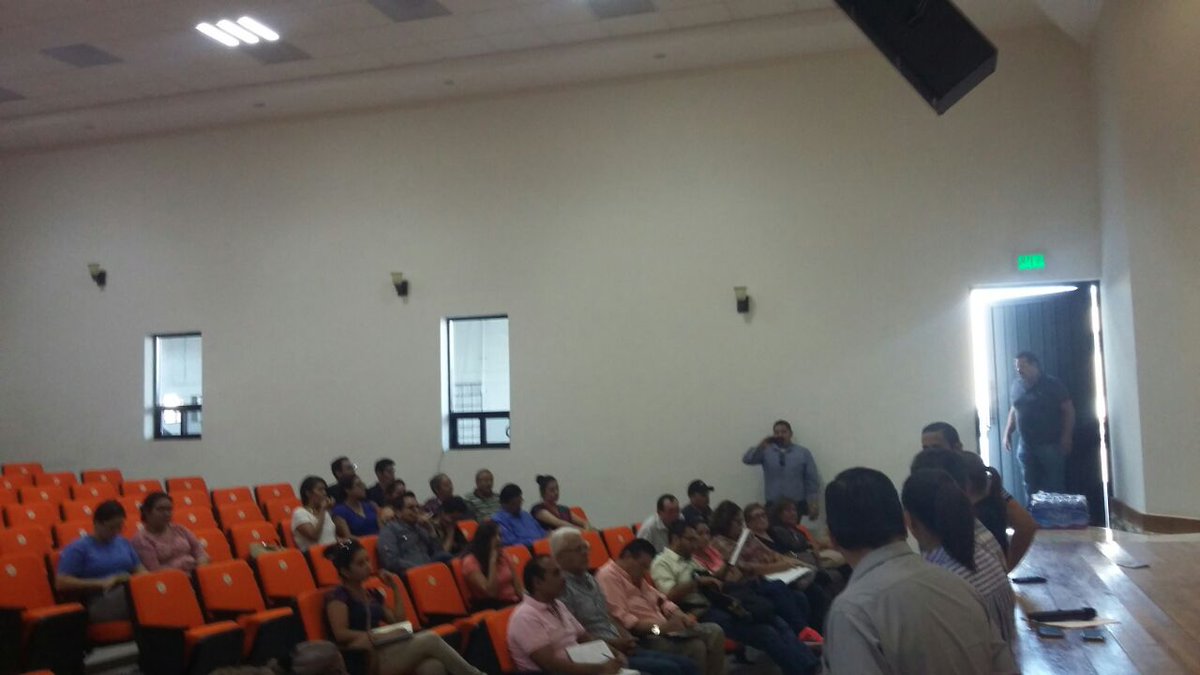 Snte42's tweet photo. Reunión con los Representantes Sindicales Nivel Primaria de la Región Norte.
#ES42 #UnidadOrgulloCompromiso https://t.co/Eb1ks3KlKV