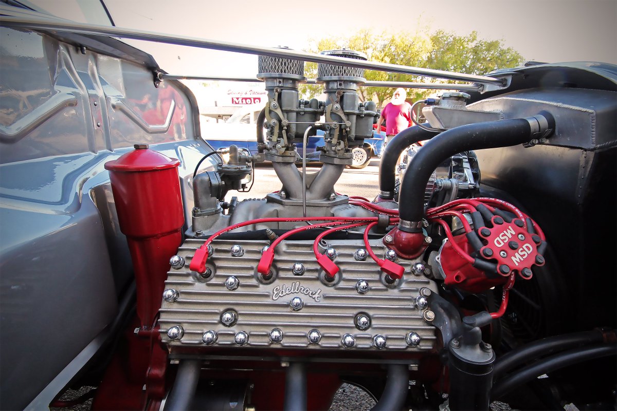 EdelbrockUSA's tweet photo. Some 2 Carbs for Tuesday. Edelbrock Slingshot manifold &amp; Edelbrock Heads.
 
 #2CarbTuesday #Edelbrock #CruisinGrand https://t.co/KHxg67Jx5K