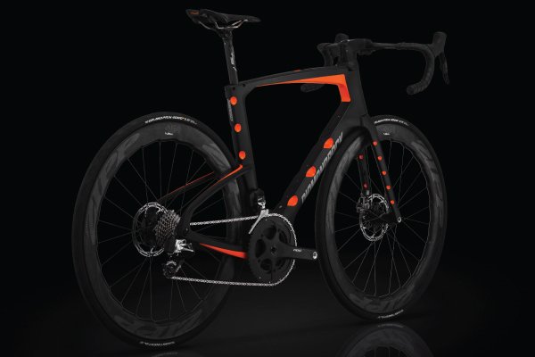 Introducing the IO: ground-breaking and wicked-fast, blurring the line between road and tri - bit.ly/2xRLTU5 #gofastocd