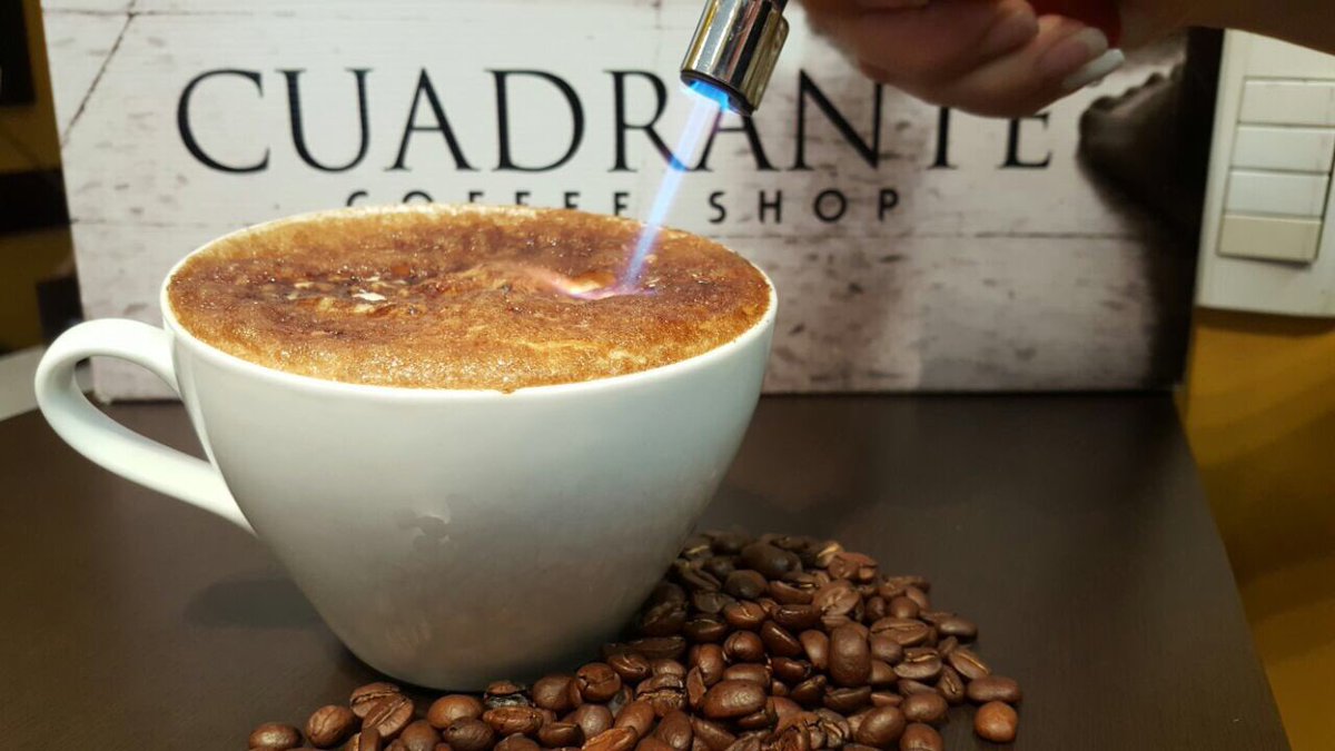 CuadranteCoffee's tweet photo. Vainilla latte brûlée #MomentosInolvidables @CuadranteCoffee https://t.co/iQVVj0VUrX