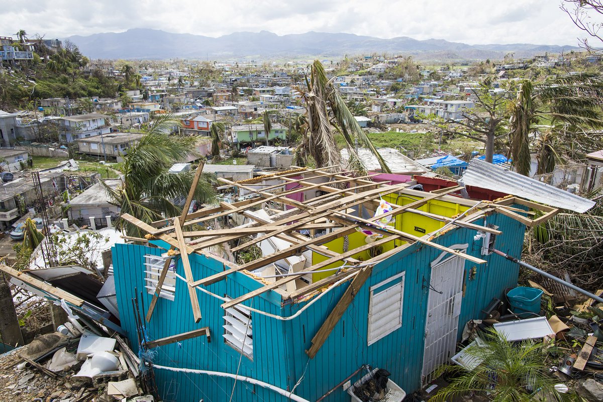 SamaritansPurse's tweet photo. Heavy-duty shelter plastic is being used in #PuertoRico to patch damaged roofs or cover roofless homes. https://t.co/tNEDJoxTWq https://t.co/R26EgQaBle
