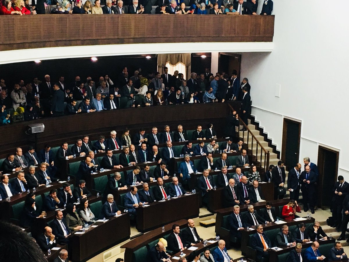 ÜniAK TOBB ETÜ ailesi olarak, partimizin yeni yasama yılındaki ilk grup toplantısına katıldık. 
<a href="/emreblc06/">emre</a> <a href="/kurtcancelebi/">Kurtcan Çelebi</a> @tarik_kapusuz