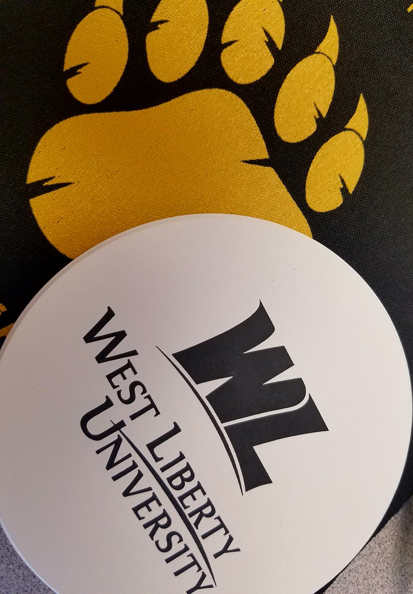 Parson1020's tweet photo. @JMHSMonarchs @MCSWV WLU Invasuon Day was AWESOME in APPsych! #BetterThingsToDo #APPsych #WLU https://t.co/3fX5VV6vjg