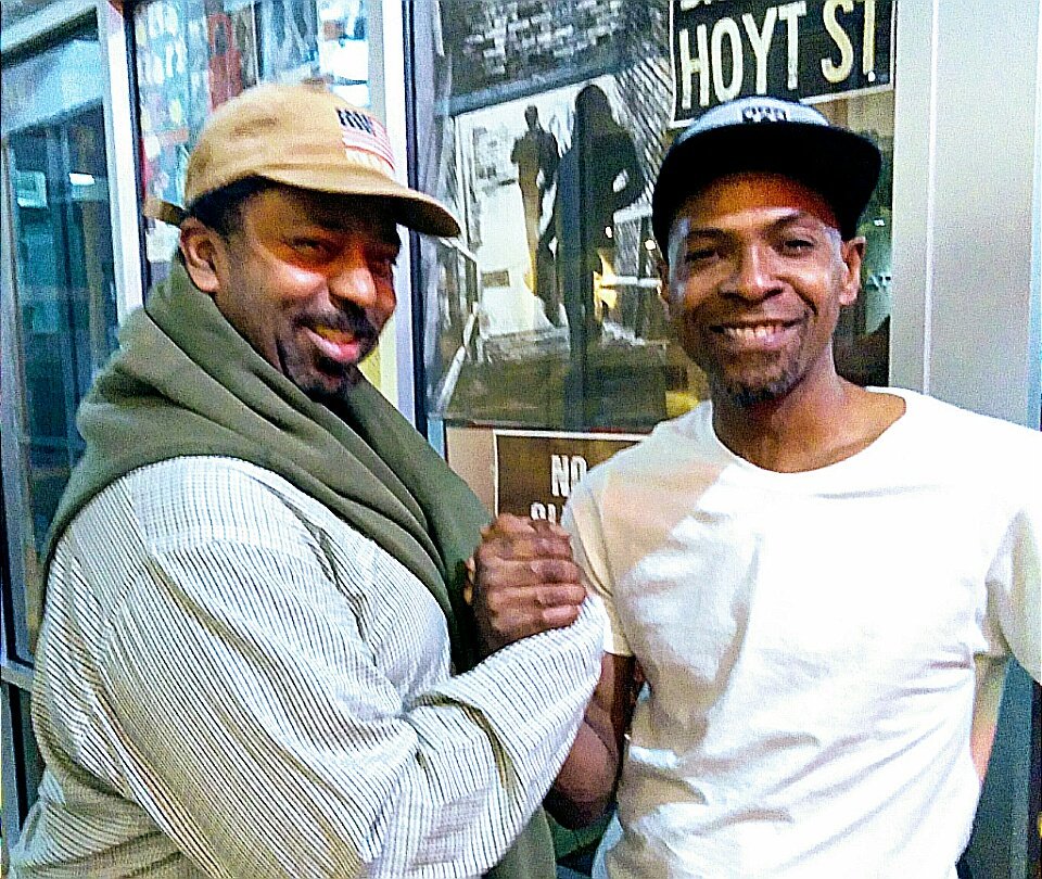 sofakingwat's tweet photo. Salutes to @Dallas_Penn for stopping by The Block last night #BootGod #OutfitArchitect #bboxradio #TheBlock #internets https://t.co/P1ZijeSe0V