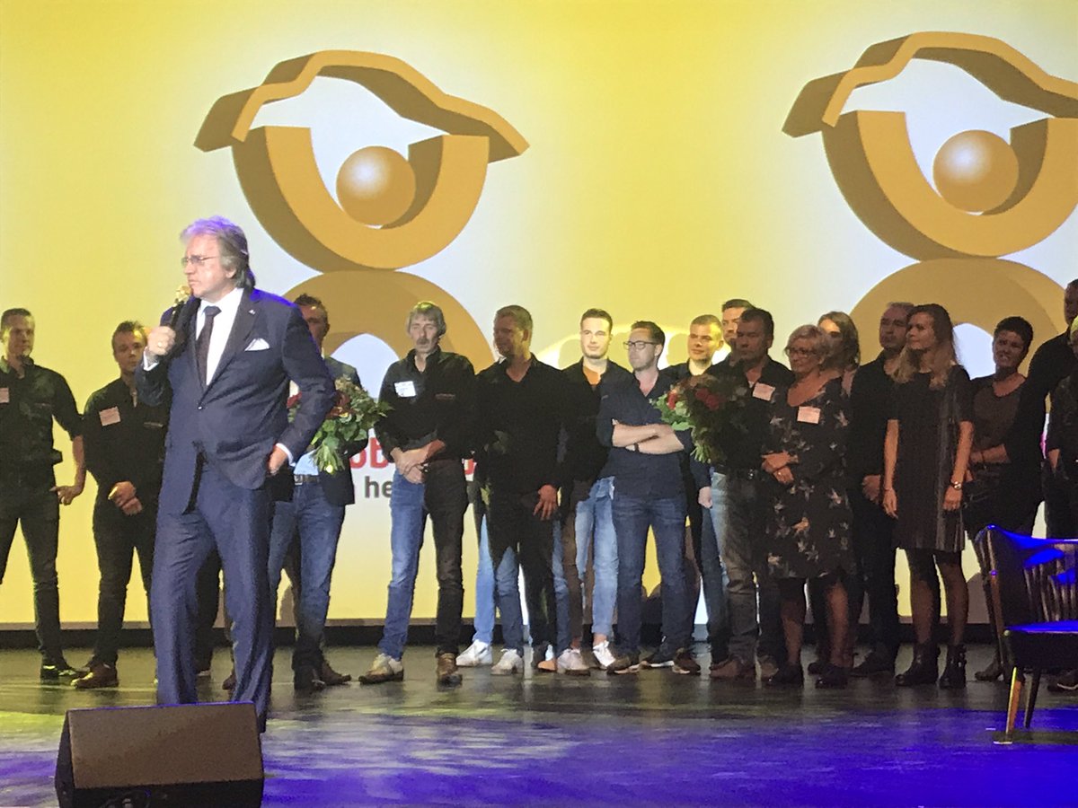 marcovanbeeknl's tweet photo. Autobedrijf van het Jaar 2017/2018; Autobedrijf Tjeerdsma uit Nieuw-Wheerdinge!!!!! Van harte!!! #weknowhowitfeels... So great! Enjoy!! https://t.co/aFtiBLDhpP