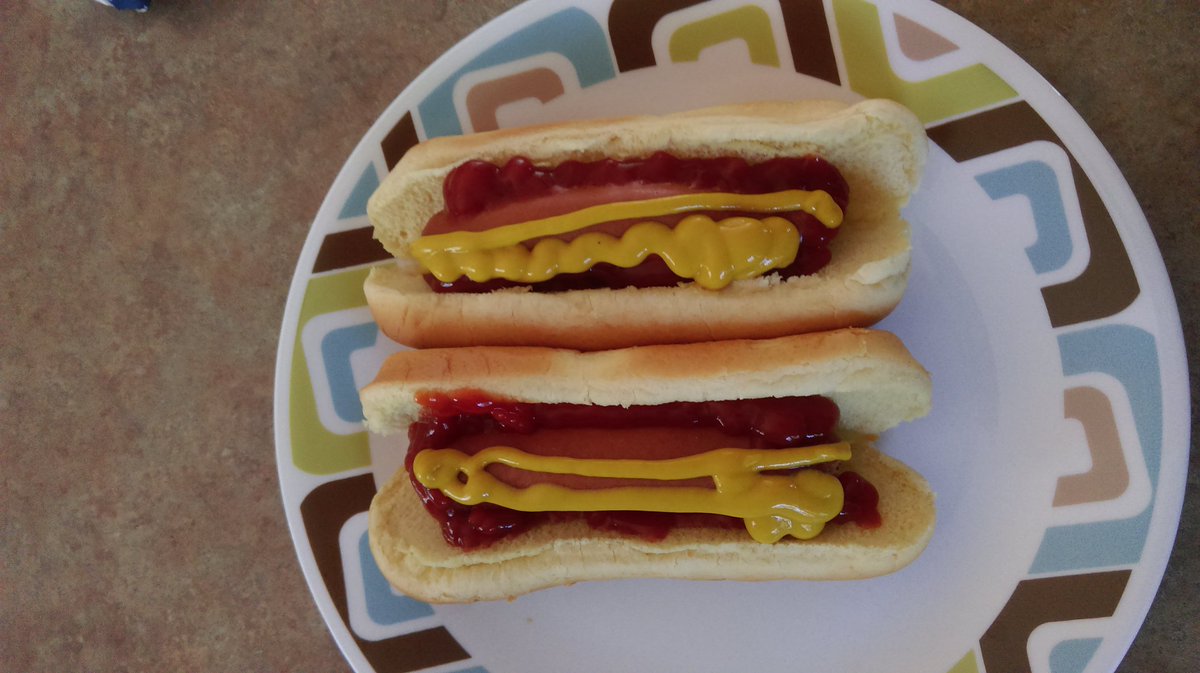 Rizzo_MF's tweet photo. One wiener next to another.... #wienerparty #southpark https://t.co/XmK2fGbeZe