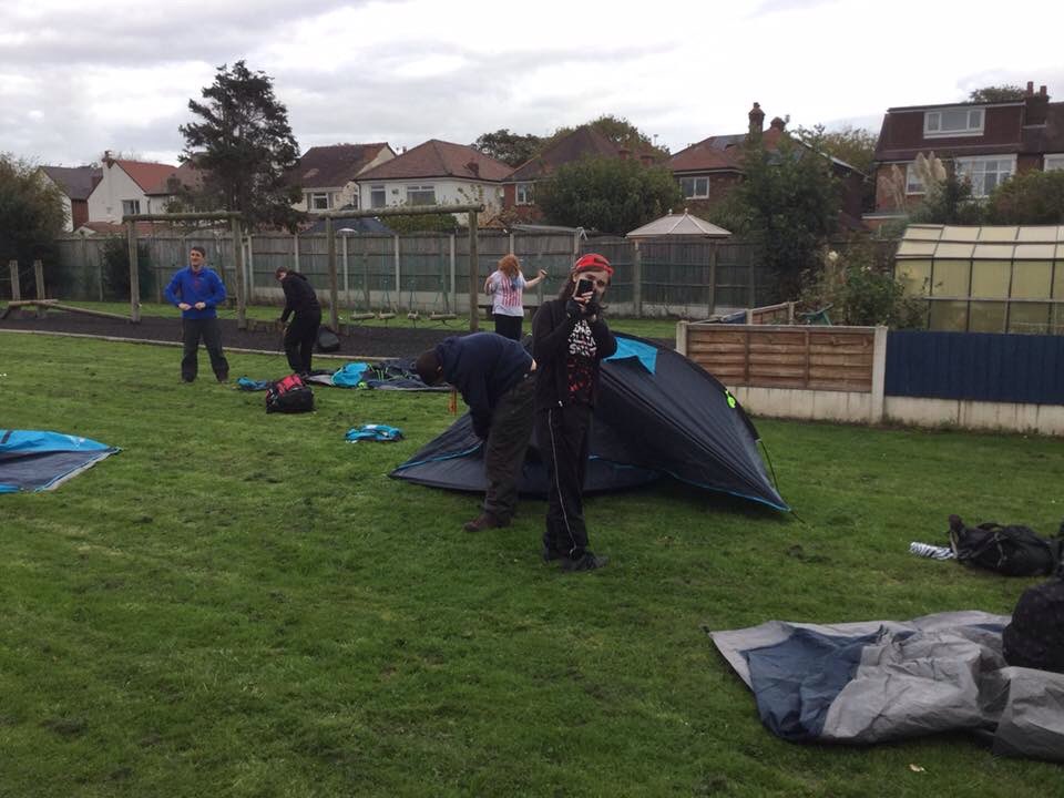 PresfieldHigh_'s tweet photo. Setting up for the night⛺️ https://t.co/GUdyjr6TaP