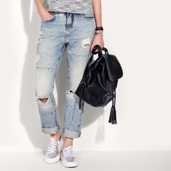 heringcatuai's tweet photo. A boyfriend destroyed é perfeita para um estilo prático e despojado. #basicamenteisso #injeanspensável https://t.co/YnY9Ed2YKv