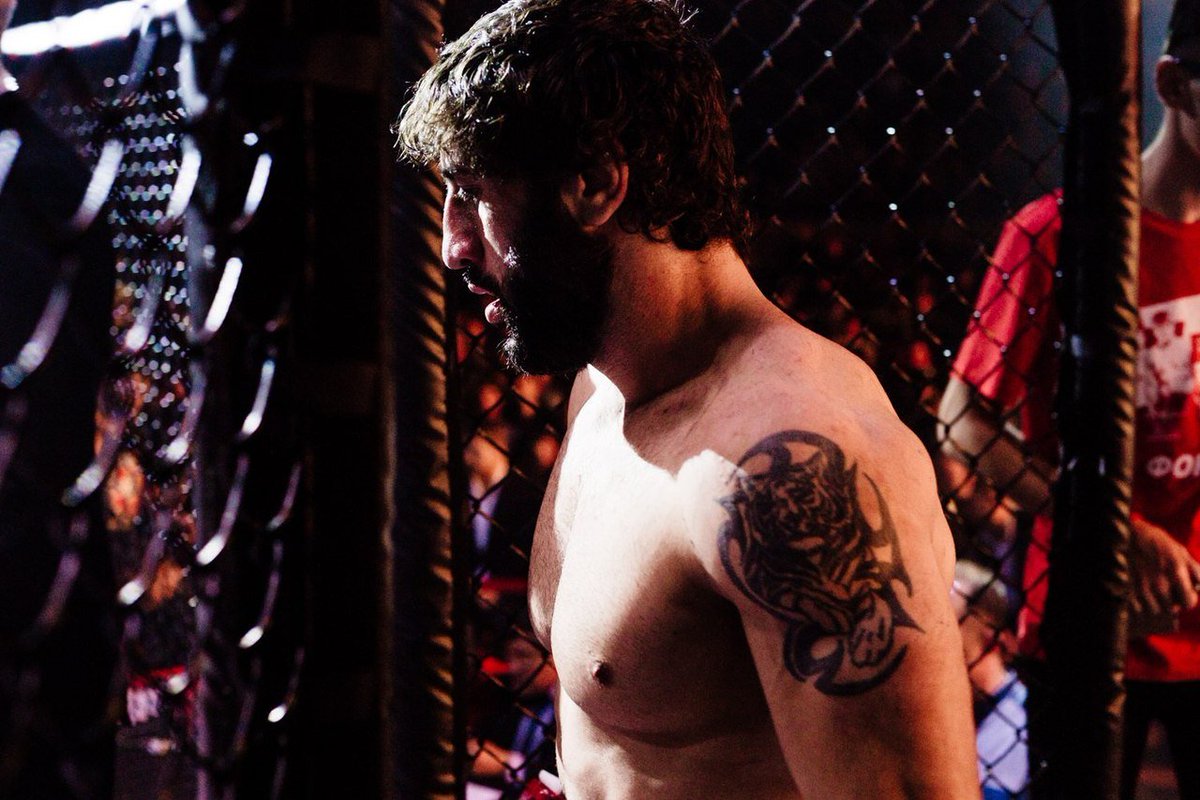 HaySport01's tweet photo. Fight Nights Global 👊
📸| Some shots from David "Emperor" Khachatryan's #FNG74 win over Ivan Musardo.
#HaySport 🇦🇲✊️🔥 https://t.co/QZHGW027jN