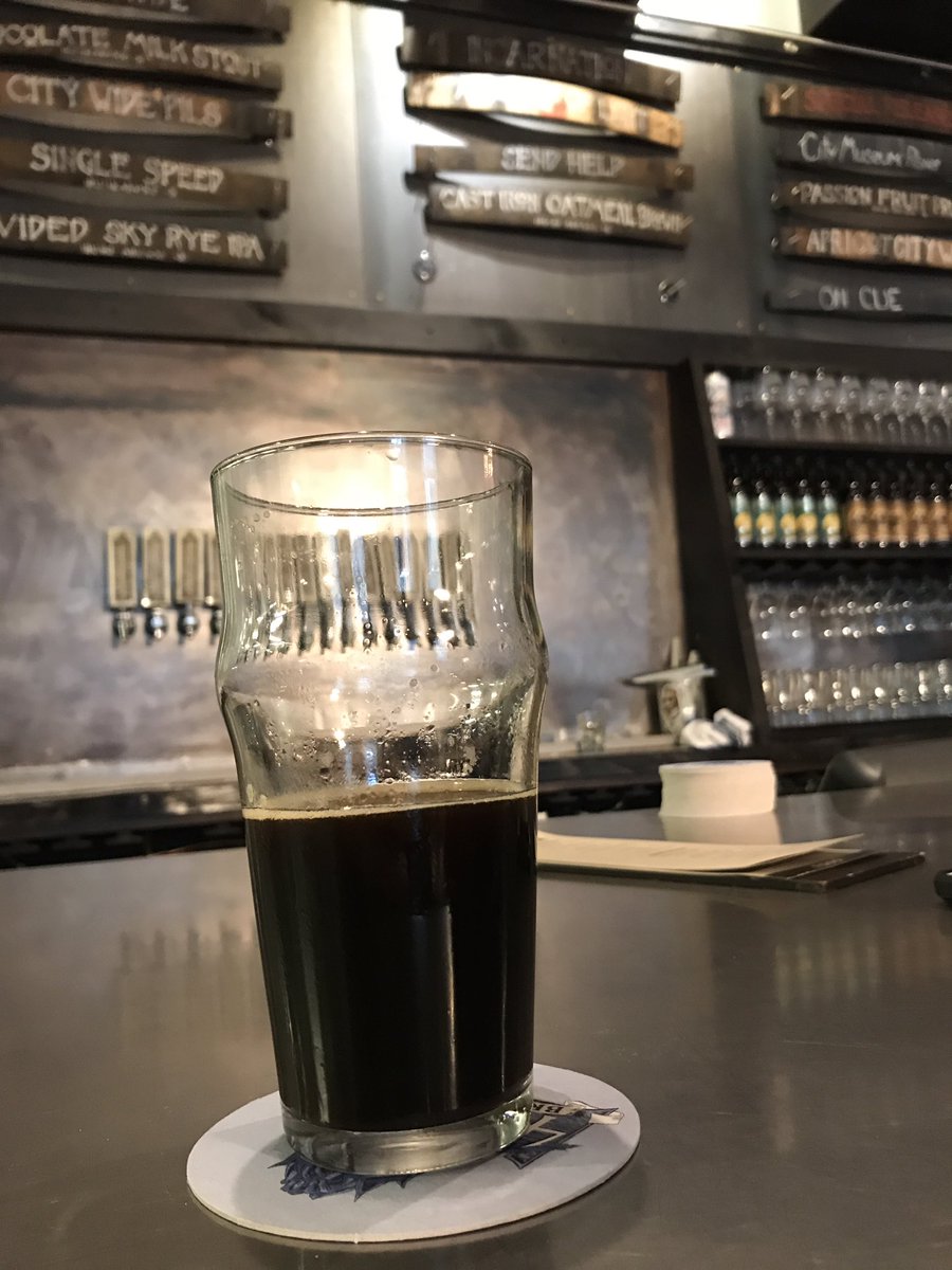 foodguystl's tweet photo. Lucky me. #absenceoflight realeased today at @4HandsBrewery! https://t.co/etTurfLYsO