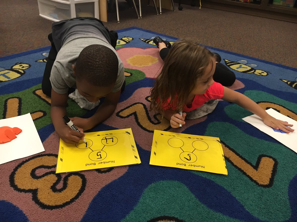mrsfrederickSFE's tweet photo. We know our bonds of 5 👍 #sfelearns https://t.co/6tsepZgVMT