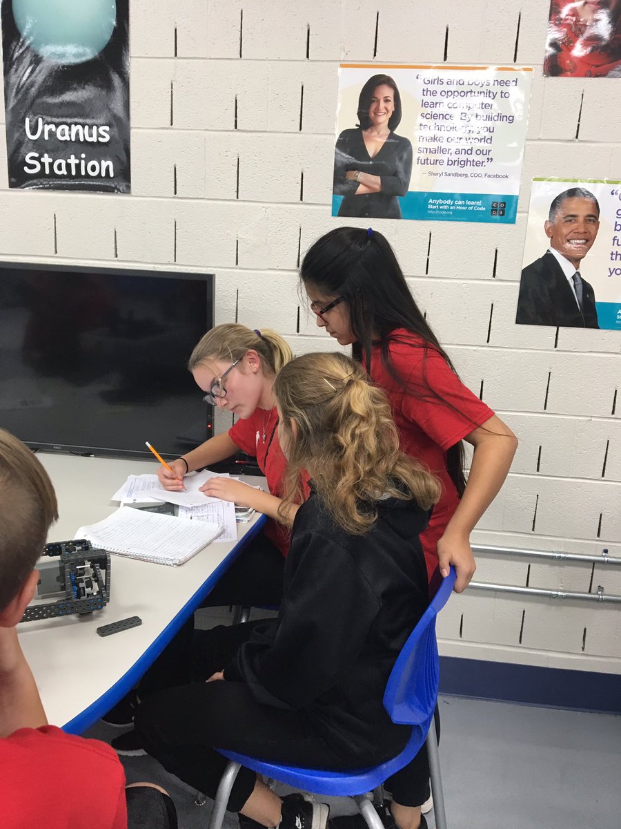 GMS_STEM's tweet photo. Former GMS Robotics students return to assist current students with programming and engineering notebooks. https://t.co/X2cNGd2Xkh